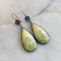 Serpentine Earrings with Poppy Pods